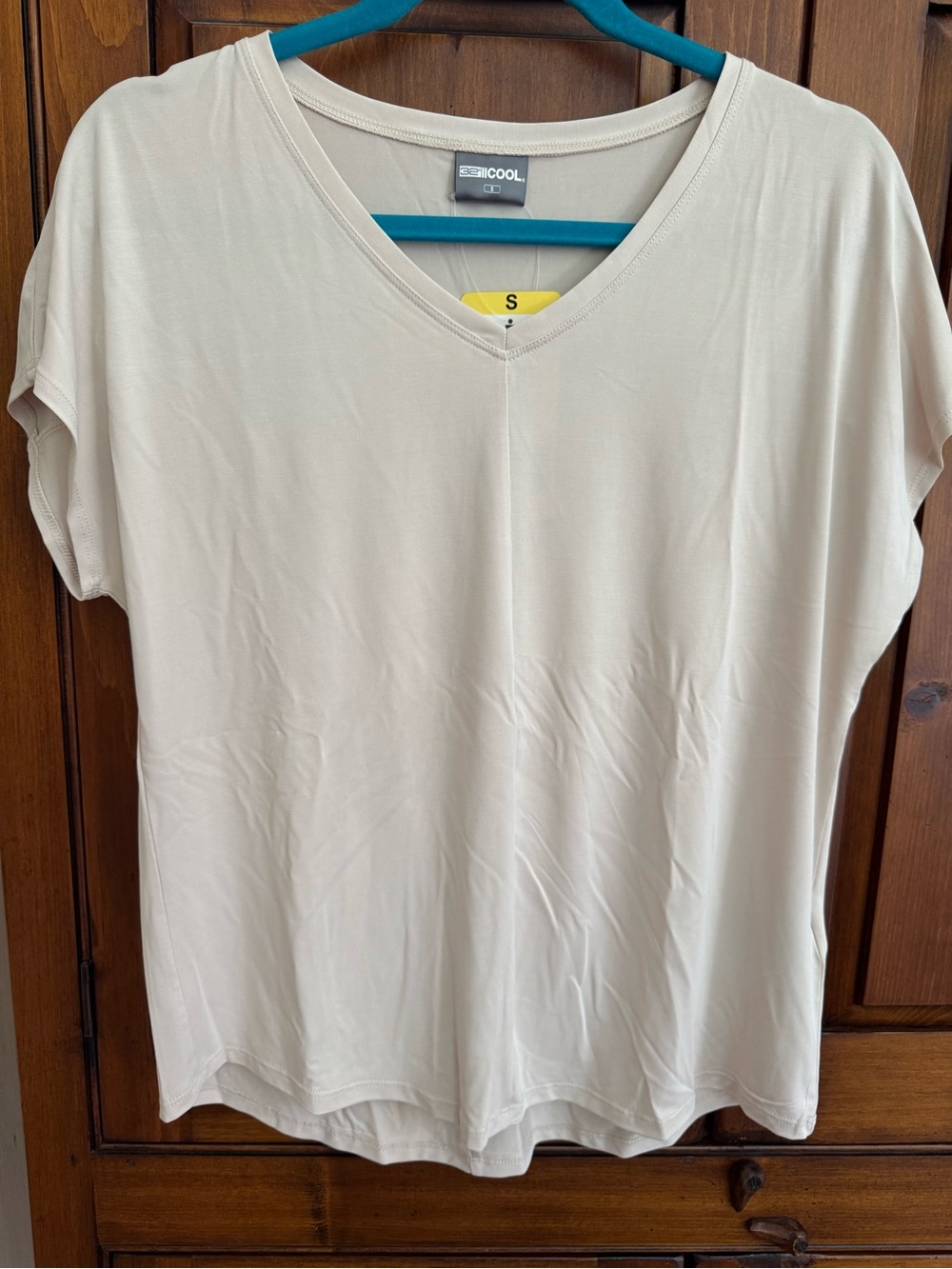 32 Degrees Cool Ladies Small Tan Lightweight V-Neck Oversized Top NWT